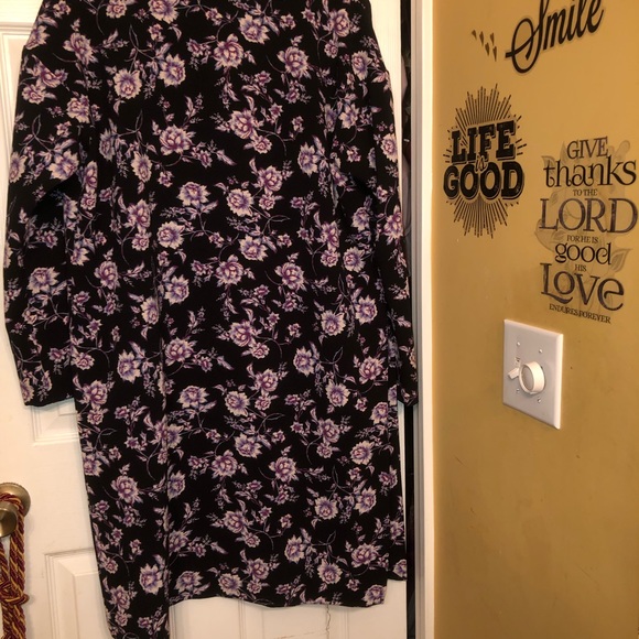 Kimono Style Robe B25 - Picture 2 of 8